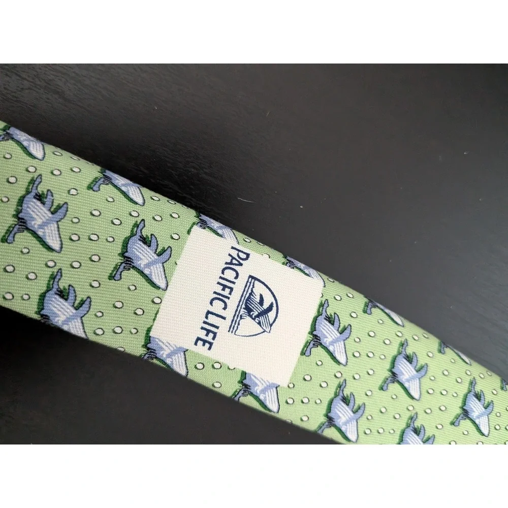 VINEYARD VINES LIGHT GREEN/‎ WHALE MOTIF 60
